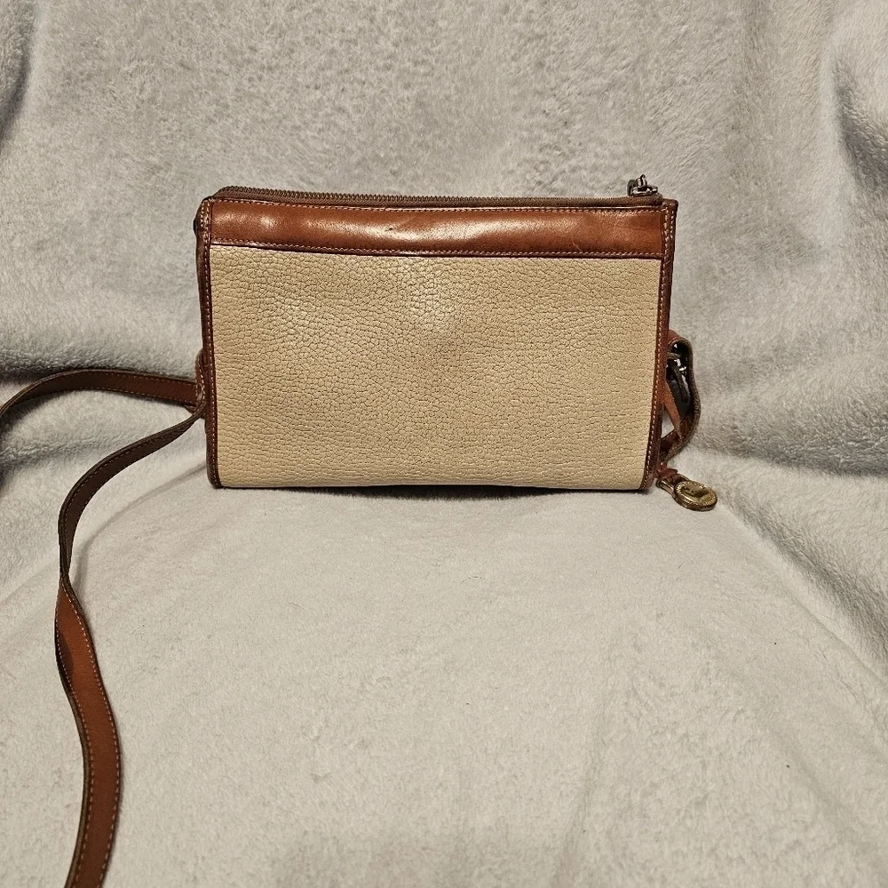 Dooney & Bourke classic dooney